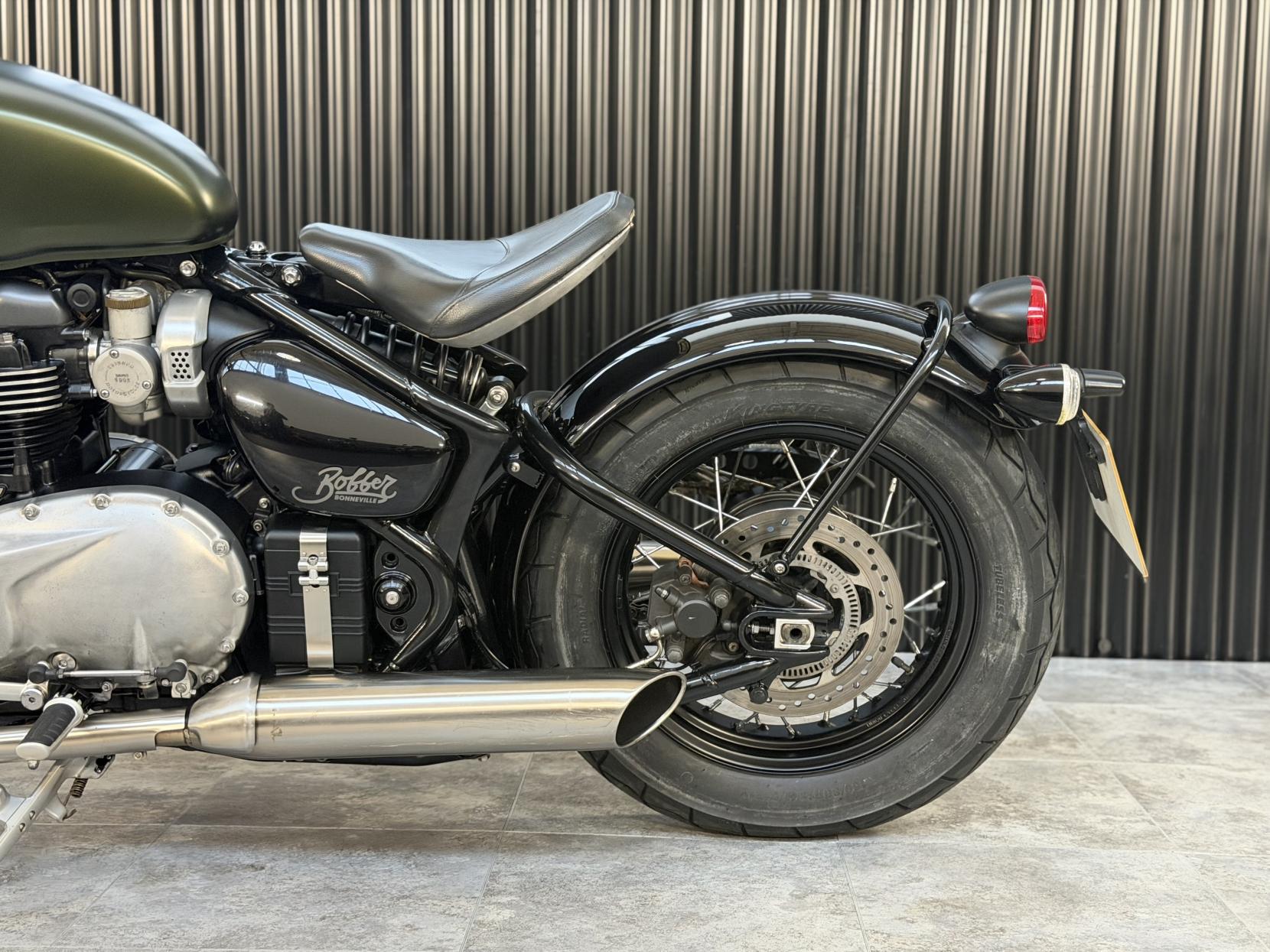 Triumph Bobber 1200 Custom Cruiser Petrol Manual Euro 4 (77 ps)