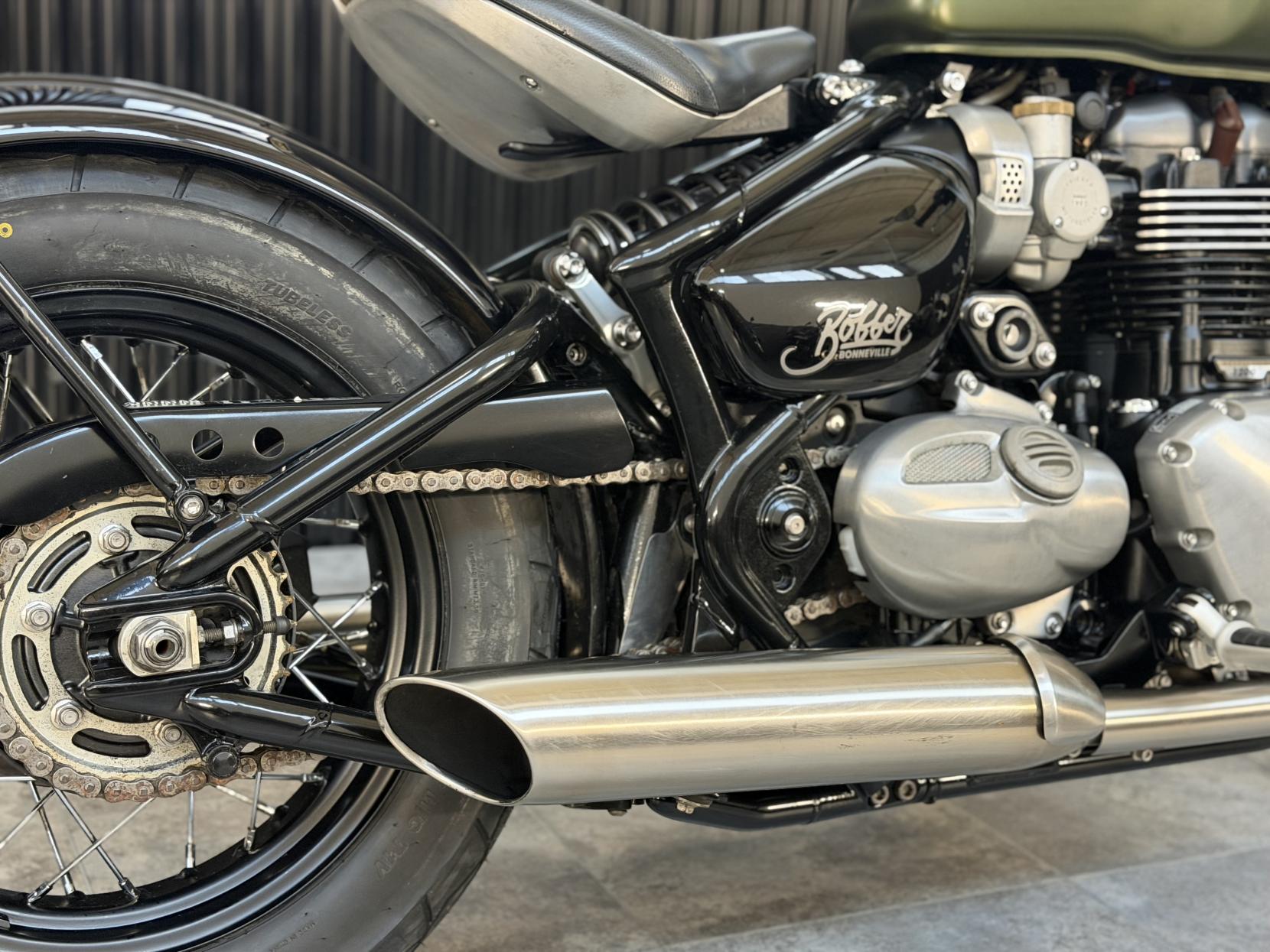 Triumph Bobber 1200 Custom Cruiser Petrol Manual Euro 4 (77 ps)