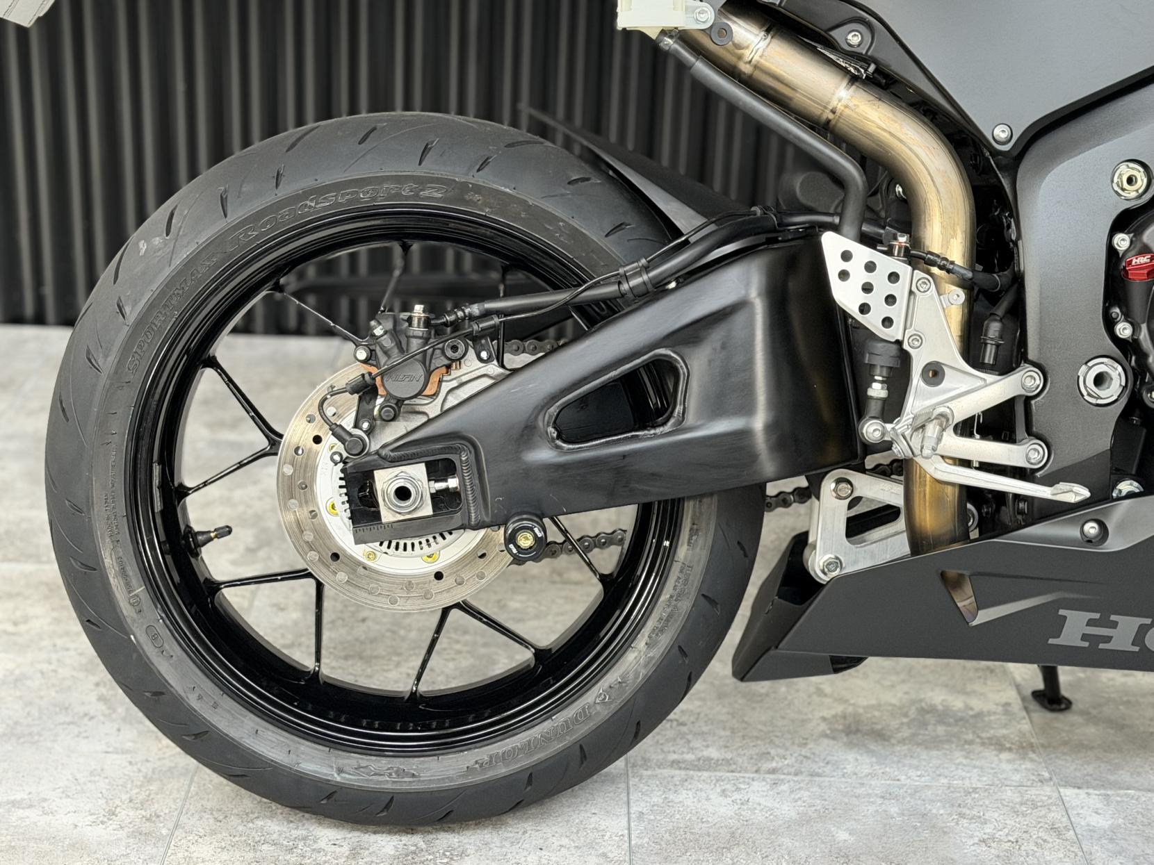 Honda CBR600RR 600 Super Sports Petrol Manual Euro 5 (121 ps)