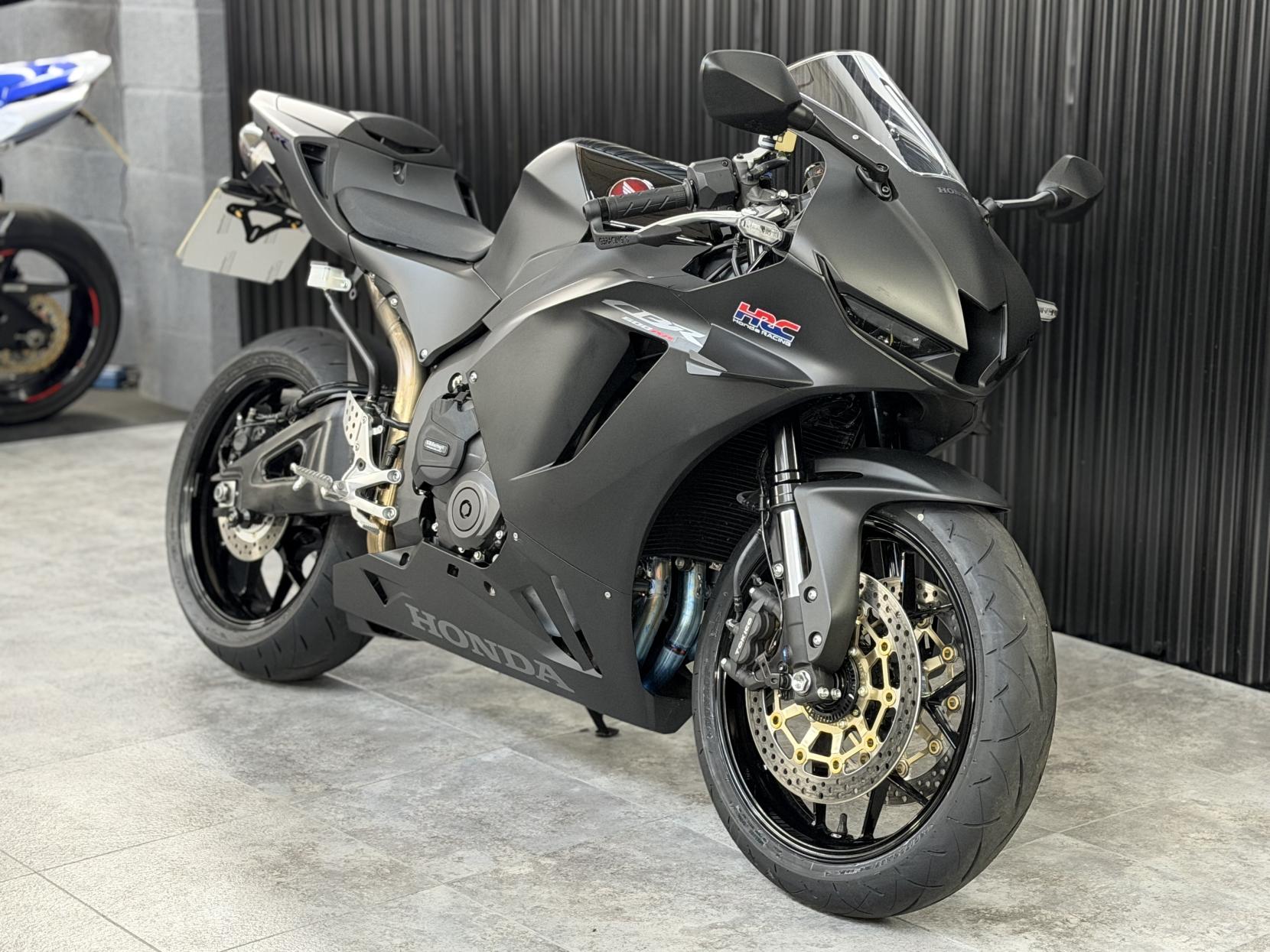 Honda CBR600RR 600 Super Sports Petrol Manual Euro 5 (121 ps)