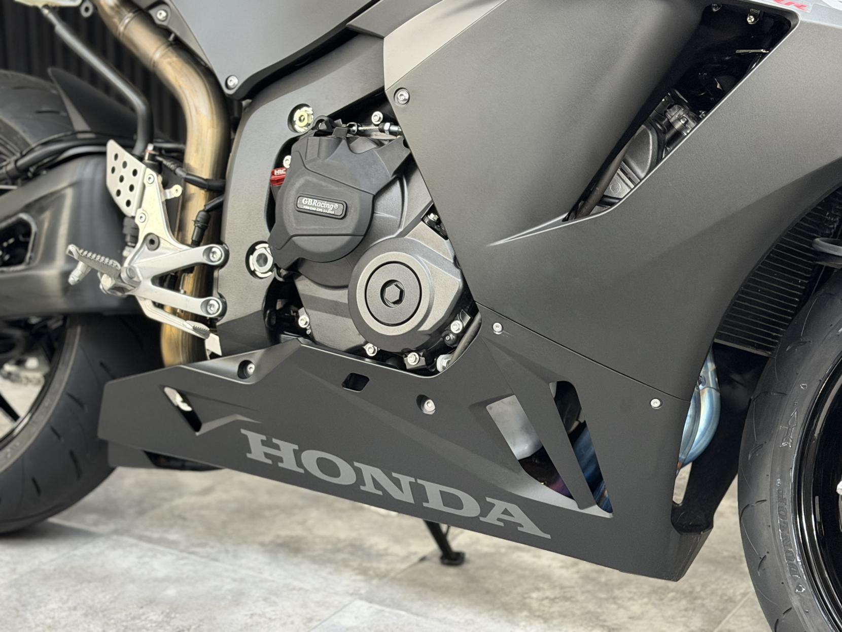 Honda CBR600RR 600 Super Sports Petrol Manual Euro 5 (121 ps)