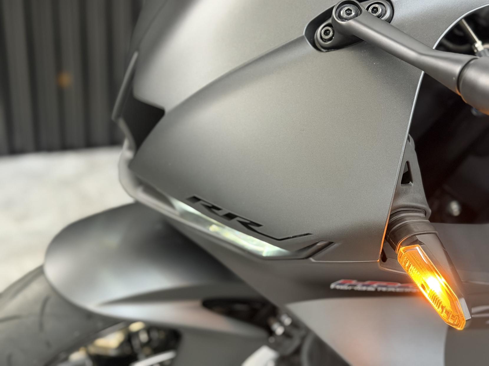 Honda CBR600RR 600 Super Sports Petrol Manual Euro 5 (121 ps)