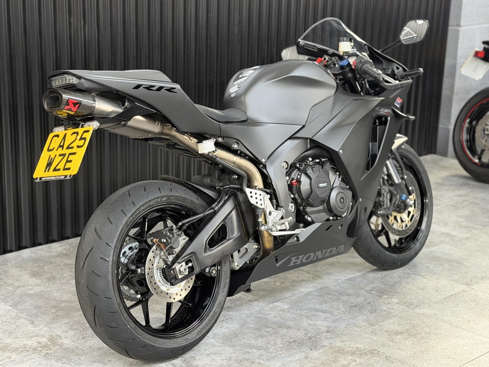 Honda CBR600RR 600 Super Sports Petrol Manual Euro 5 (121 ps)