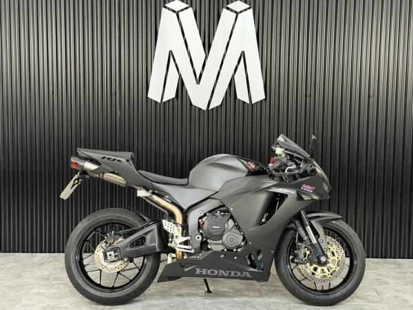 Honda CBR600RR 600 Super Sports Petrol Manual Euro 5 (121 ps)