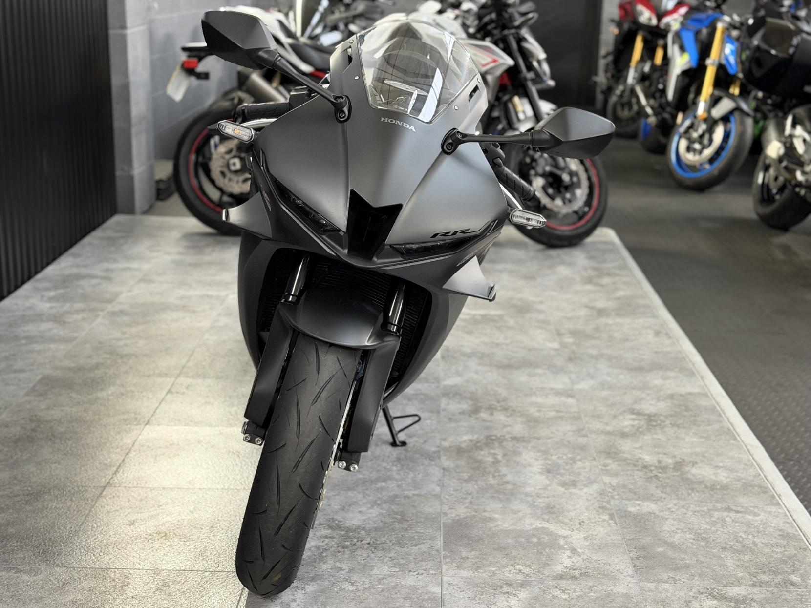 Honda CBR600RR 600 Super Sports Petrol Manual Euro 5 (121 ps)