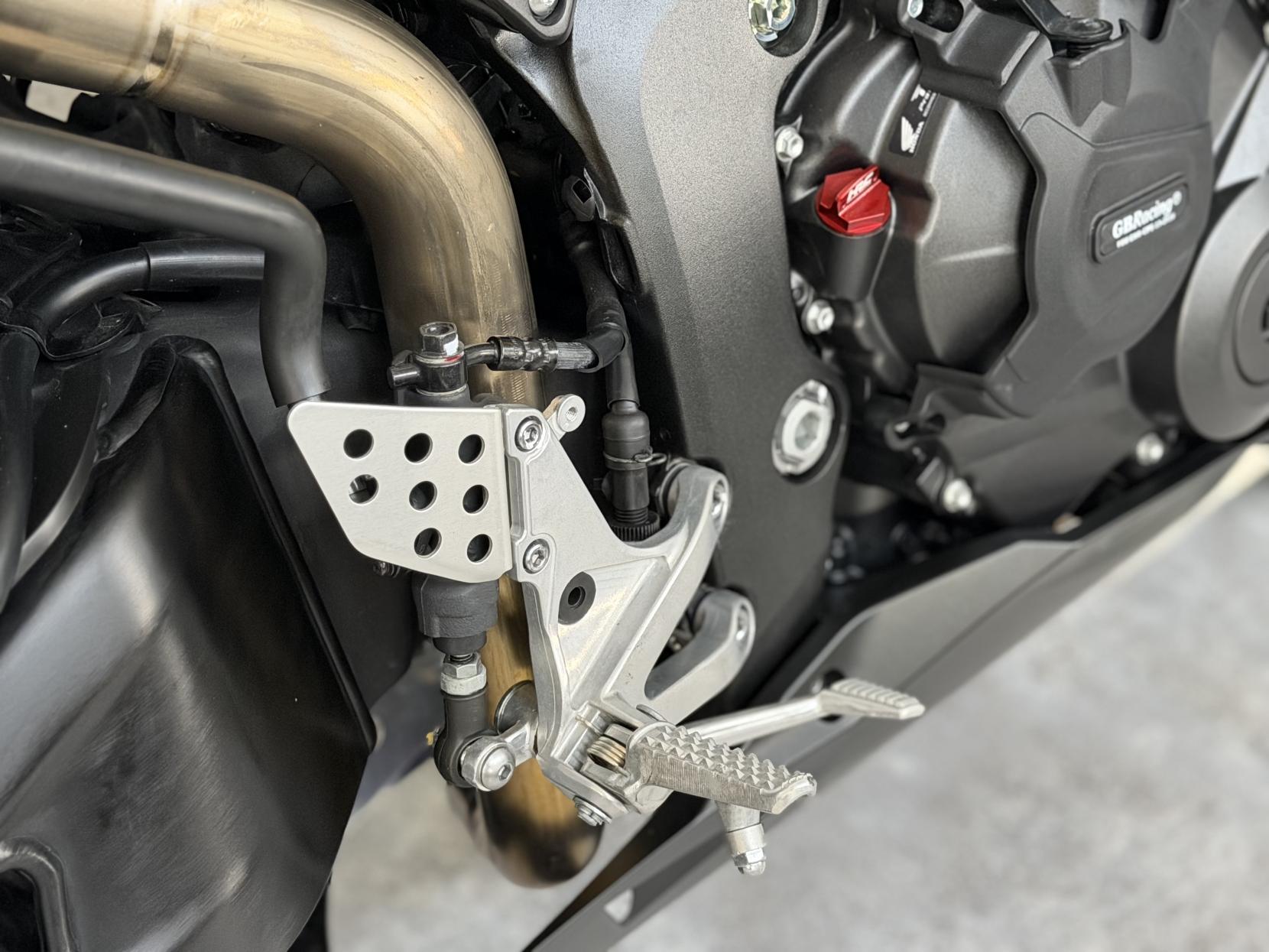 Honda CBR600RR 600 Super Sports Petrol Manual Euro 5 (121 ps)