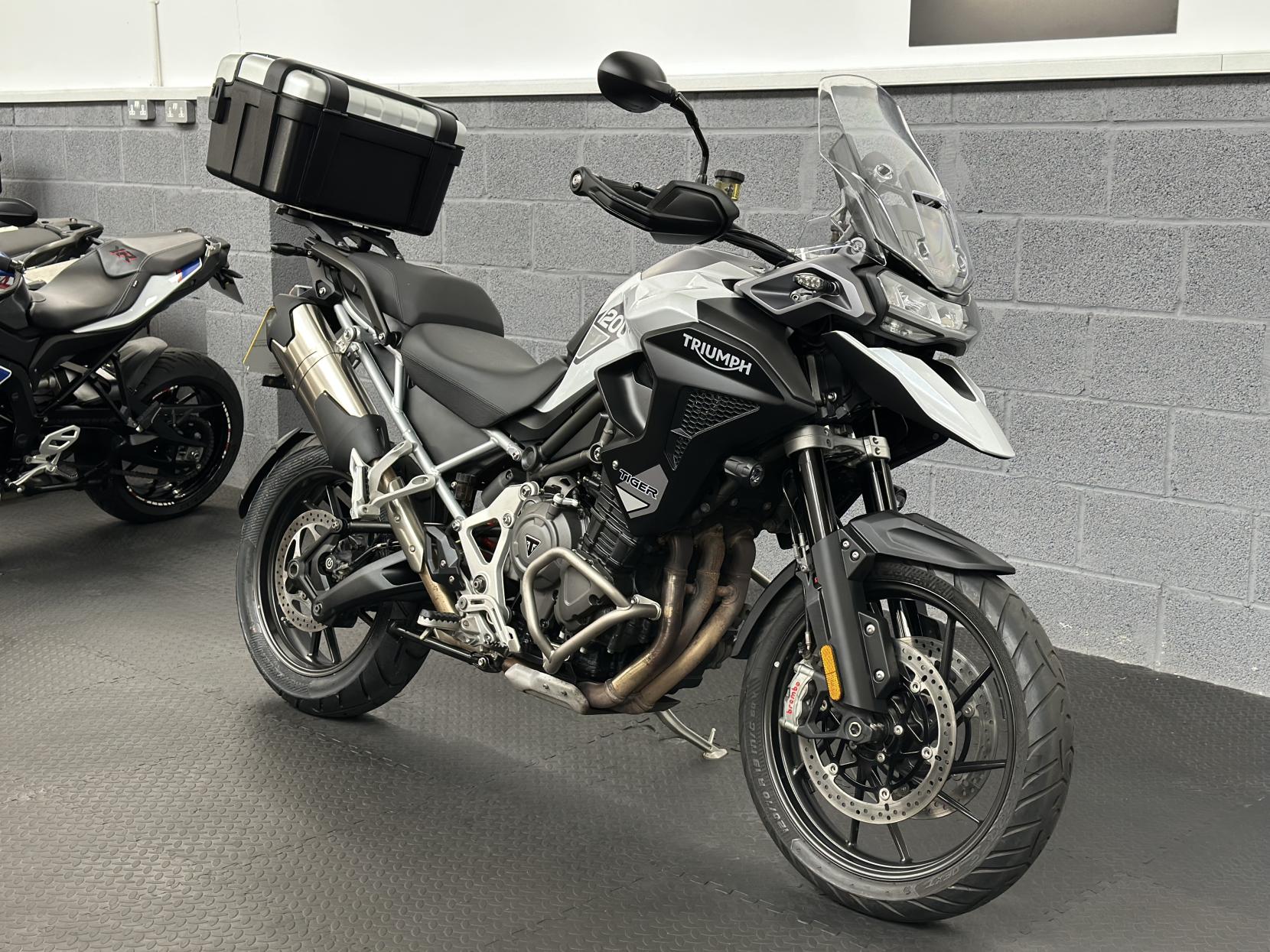 Triumph Tiger 1200 1200 GT Pro Adventure Petrol Manual Euro 5 (150 ps)