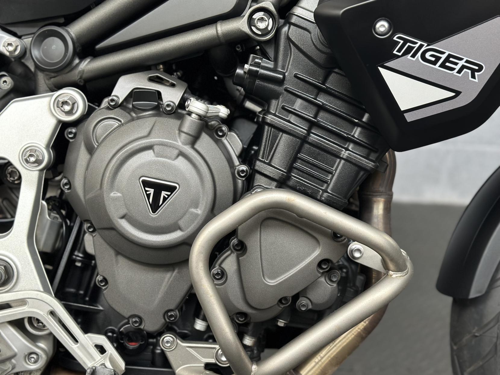 Triumph Tiger 1200 1200 GT Pro Adventure Petrol Manual Euro 5 (150 ps)