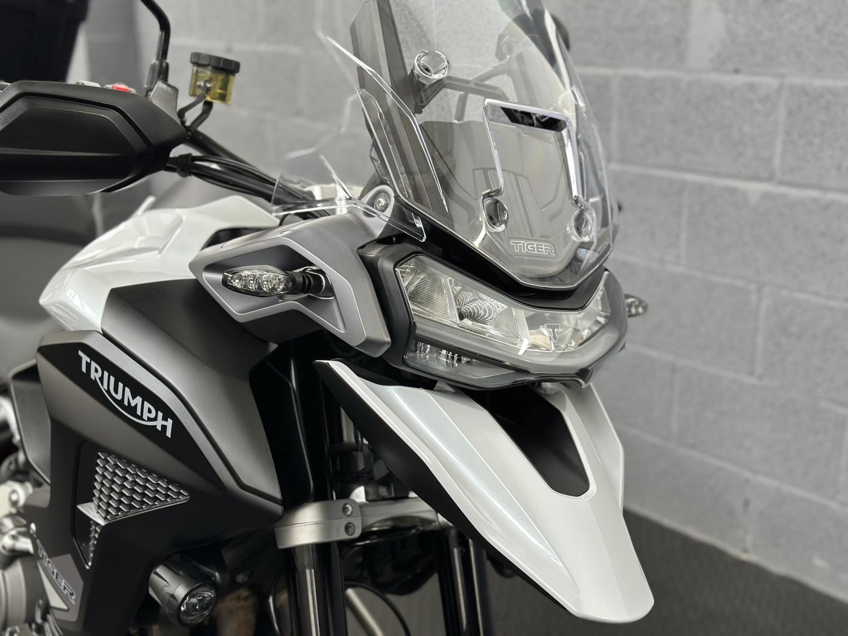 Triumph Tiger 1200 1200 GT Pro Adventure Petrol Manual Euro 5 (150 ps)