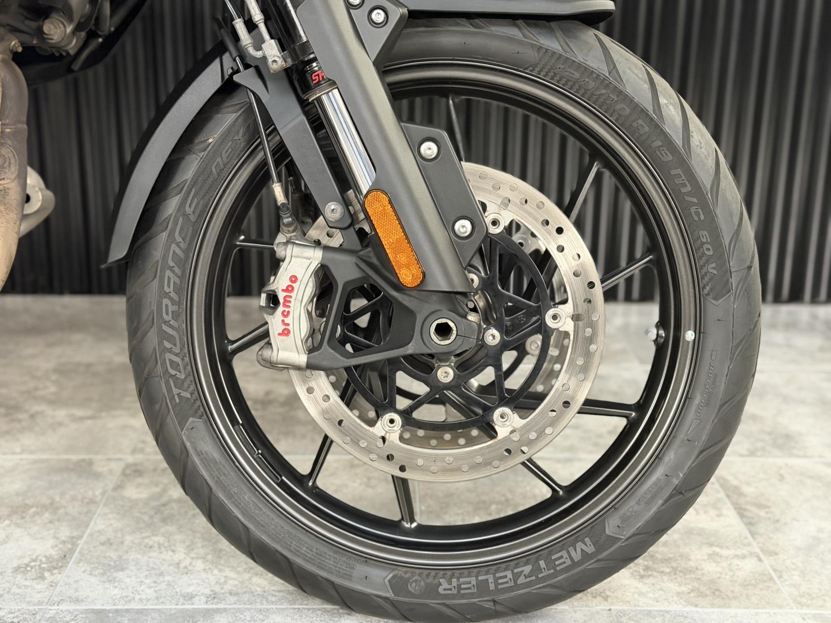 Triumph Tiger 1200 1200 GT Pro Adventure Petrol Manual Euro 5 (150 ps)