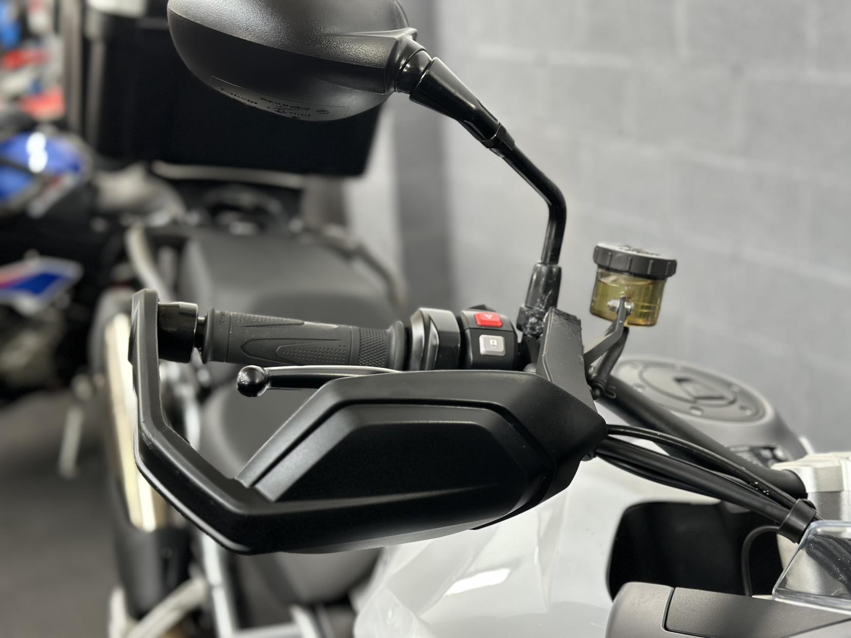 Triumph Tiger 1200 1200 GT Pro Adventure Petrol Manual Euro 5 (150 ps)