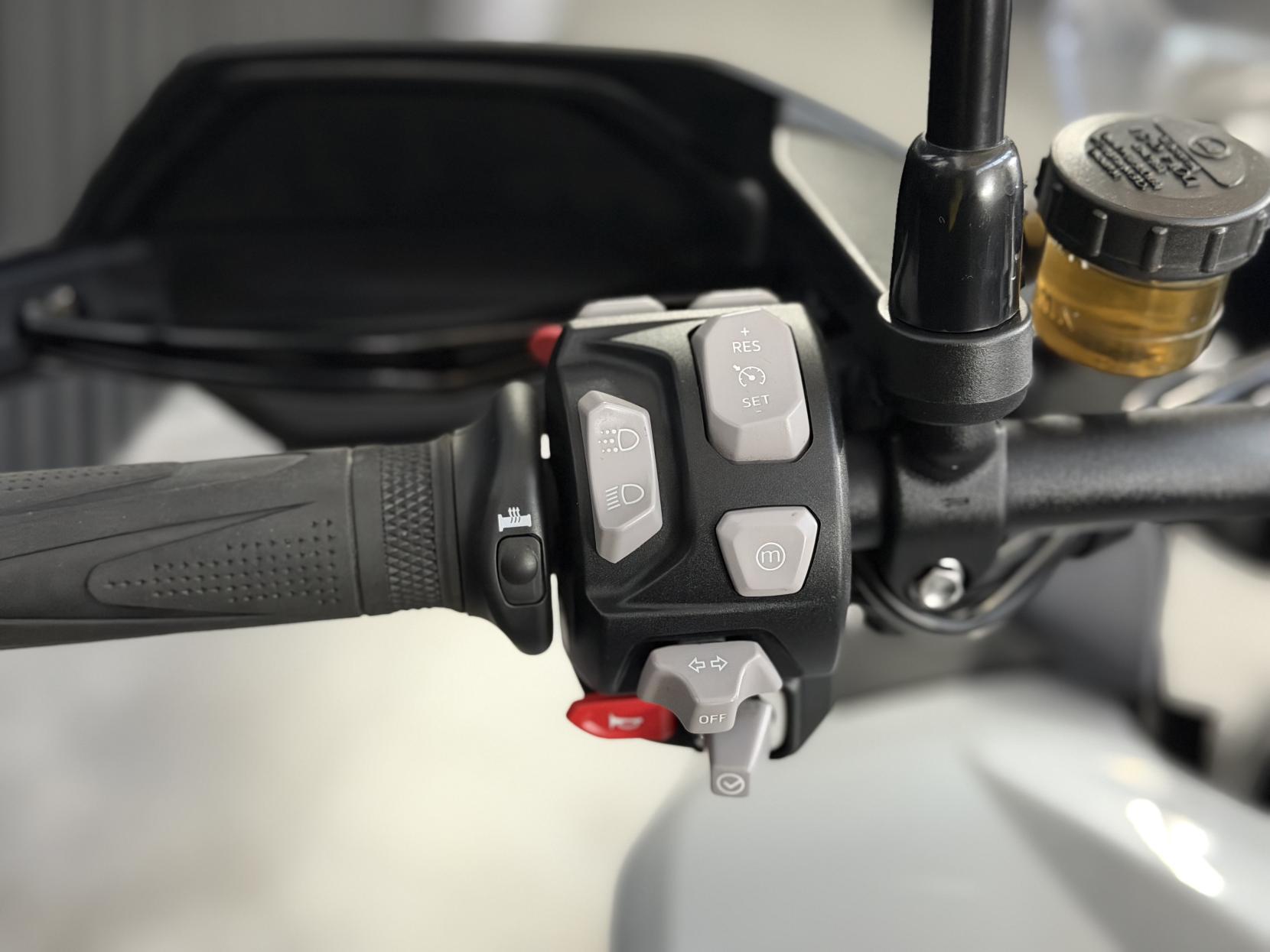 Triumph Tiger 1200 1200 GT Pro Adventure Petrol Manual Euro 5 (150 ps)