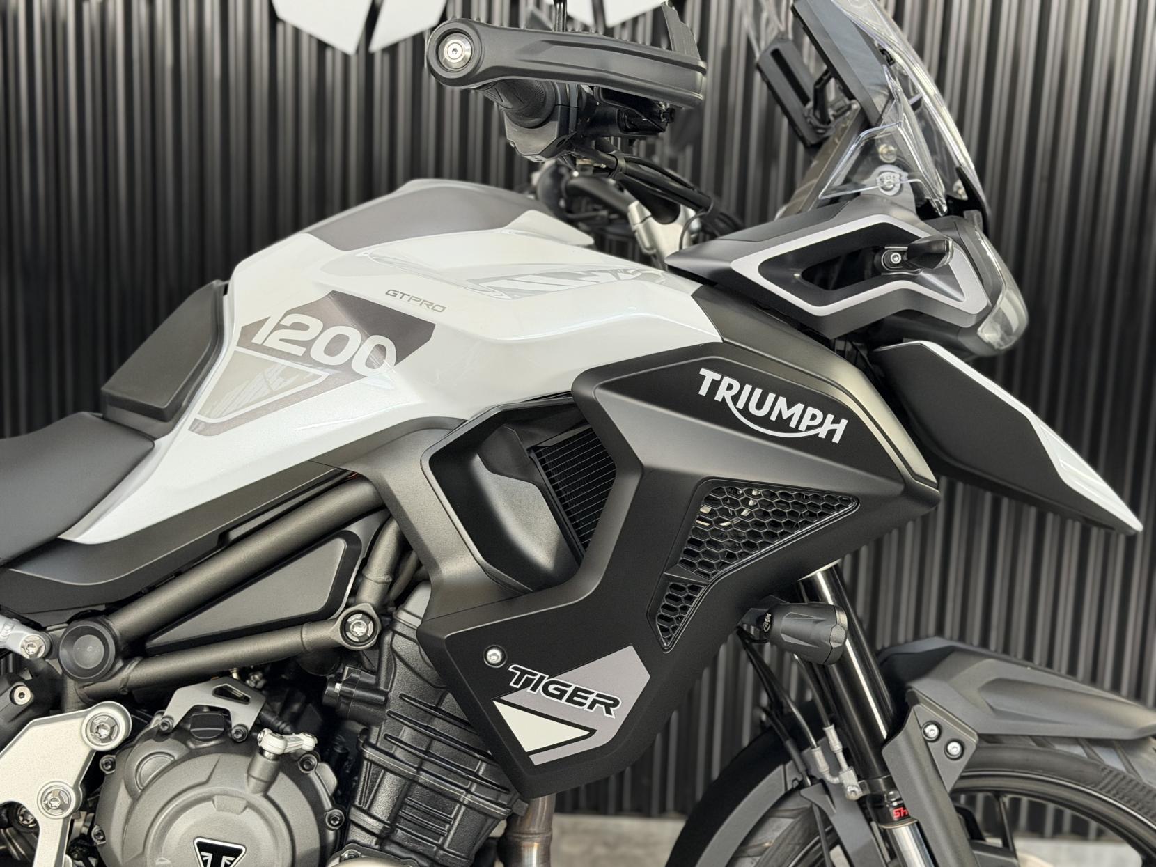 Triumph Tiger 1200 1200 GT Pro Adventure Petrol Manual Euro 5 (150 ps)