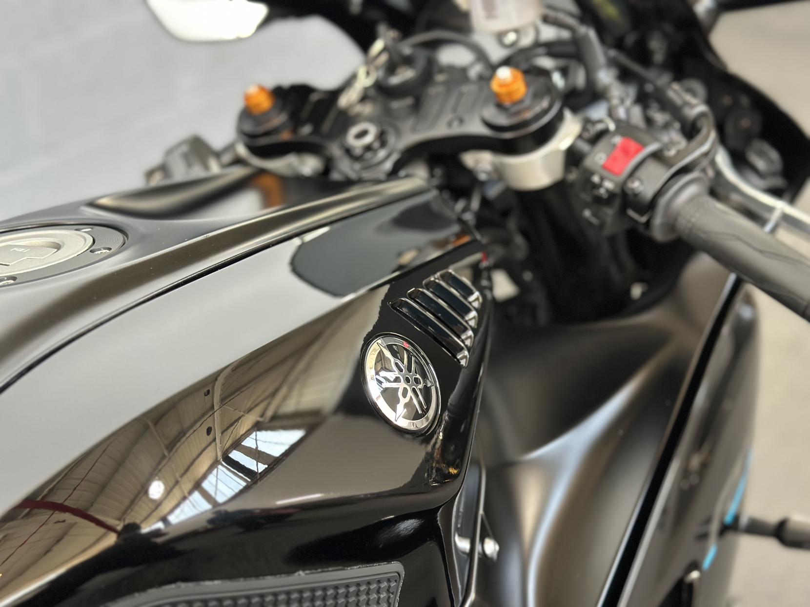 Yamaha R7 700 Super Sports Petrol Manual Euro 5 (73 ps)