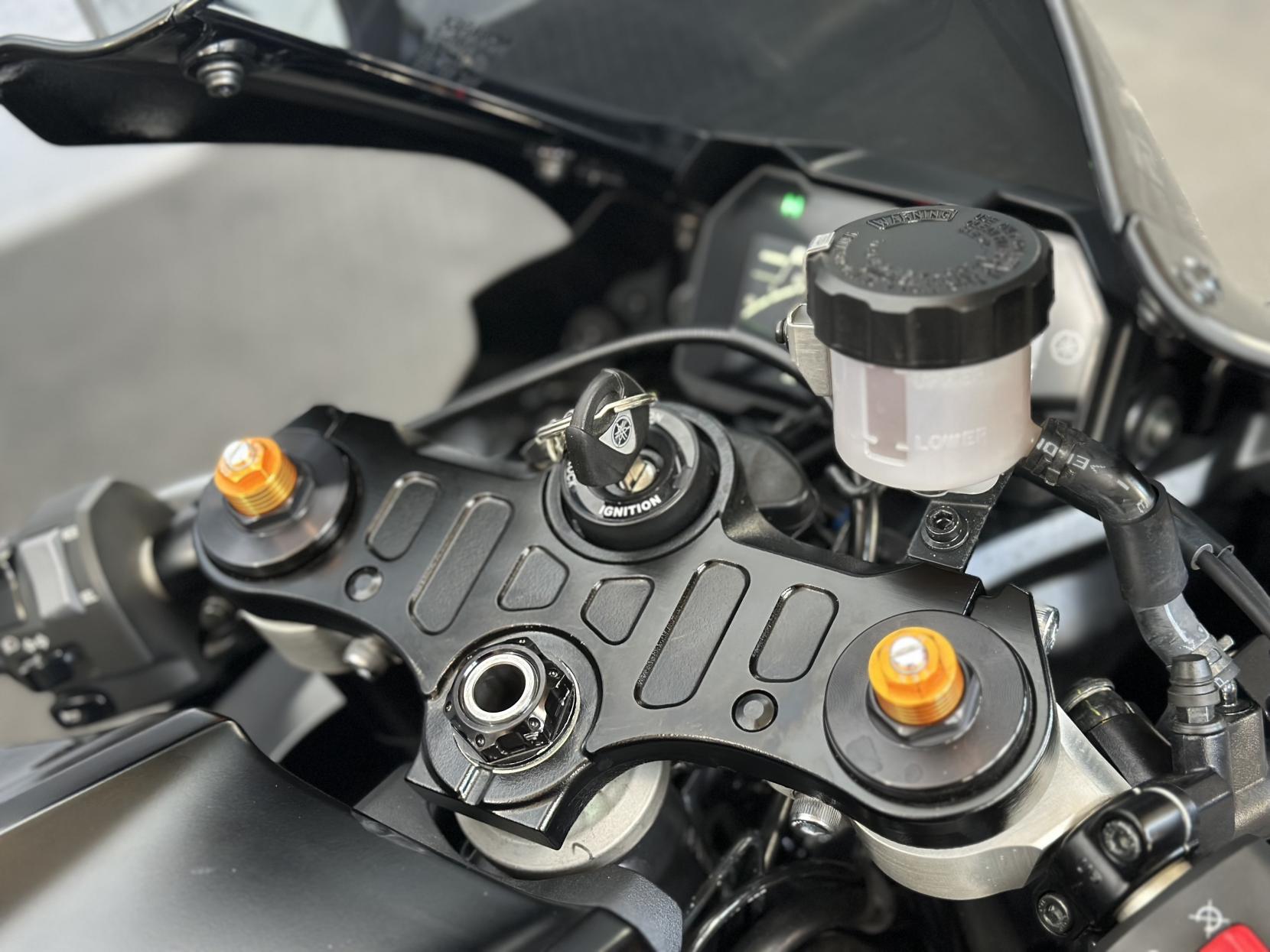 Yamaha R7 700 Super Sports Petrol Manual Euro 5 (73 ps)