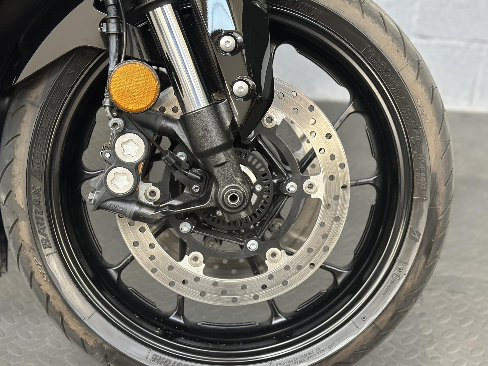 Yamaha R7 700 Super Sports Petrol Manual Euro 5 (73 ps)