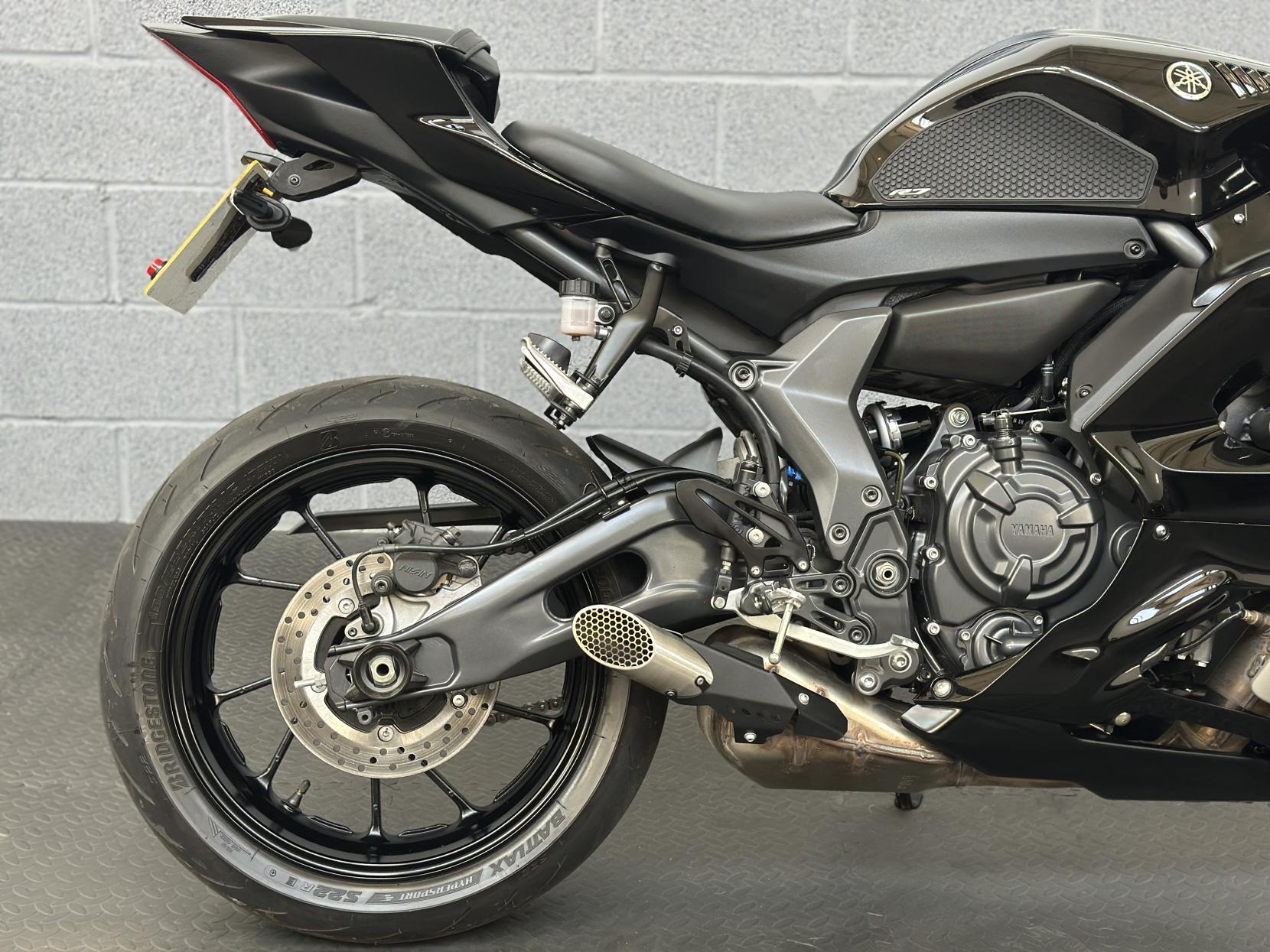 Yamaha R7 700 Super Sports Petrol Manual Euro 5 (73 ps)