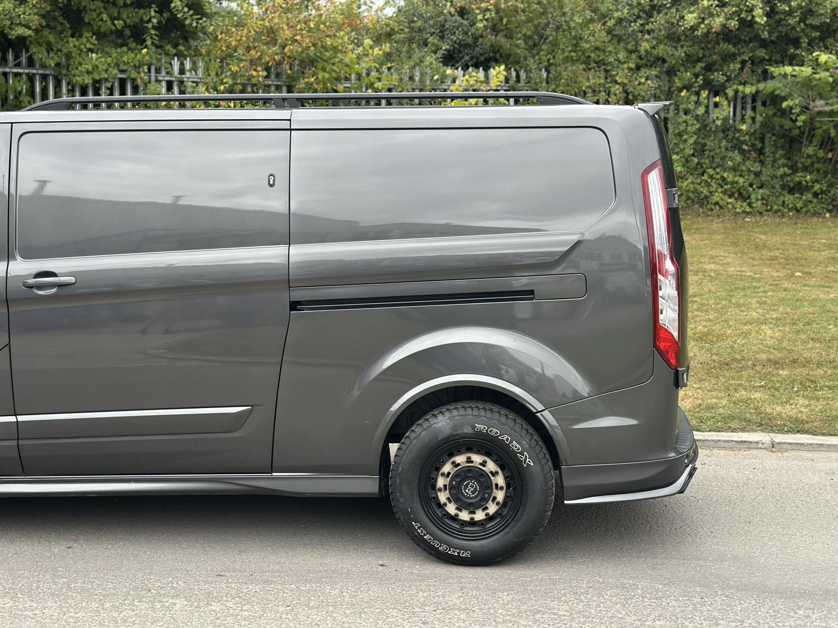 Ford Transit Custom 2.0 300 EcoBlue Limited Panel Van 5dr Diesel Manual L2 H1 Euro 6 (s/s) (130 ps)