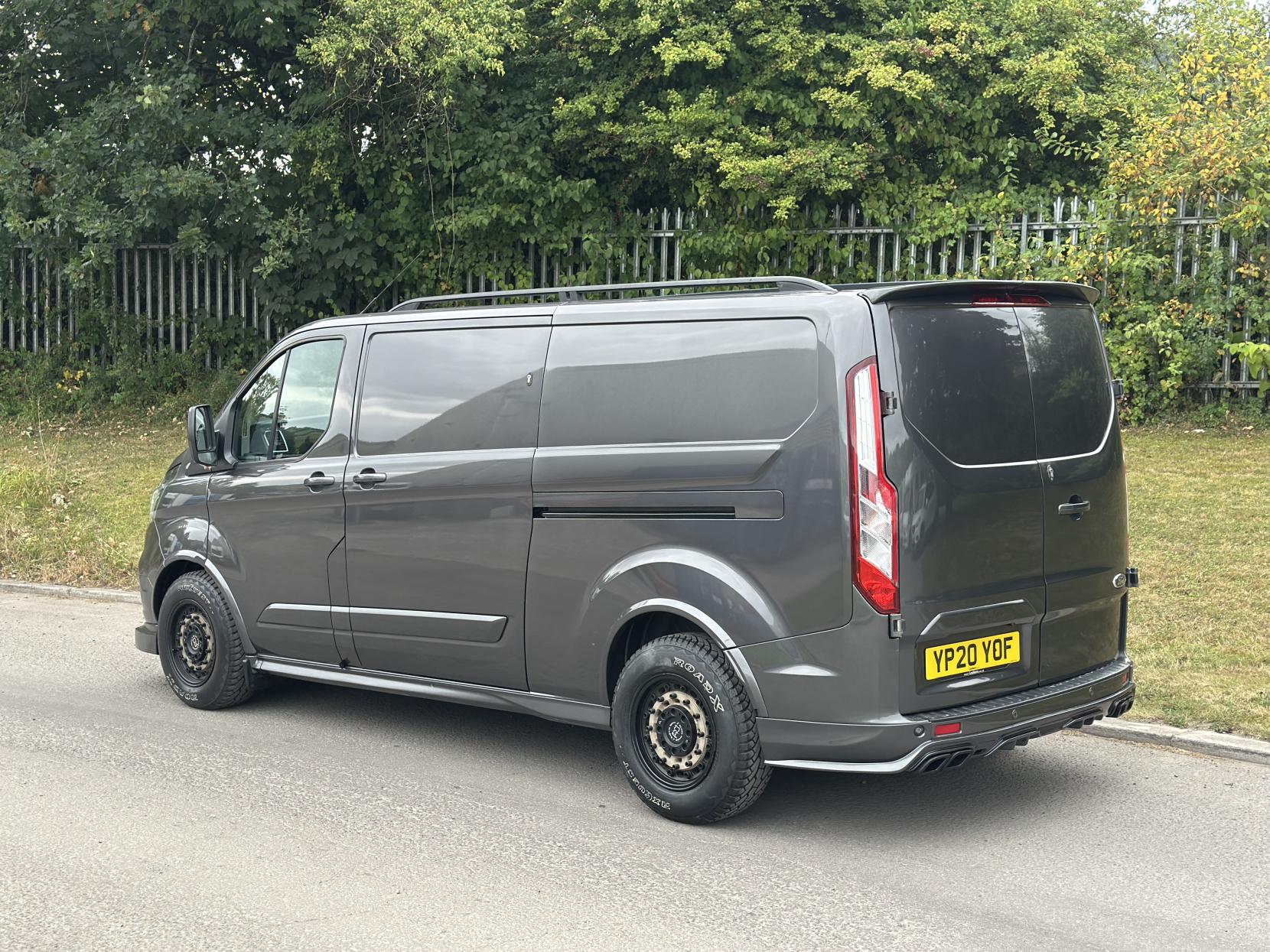Ford Transit Custom 2.0 300 EcoBlue Limited Panel Van 5dr Diesel Manual L2 H1 Euro 6 (s/s) (130 ps)