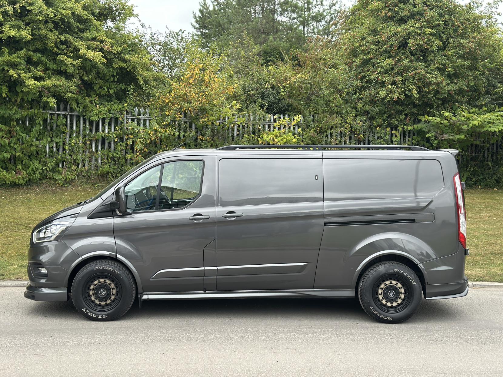 Ford Transit Custom 2.0 300 EcoBlue Limited Panel Van 5dr Diesel Manual L2 H1 Euro 6 (s/s) (130 ps)