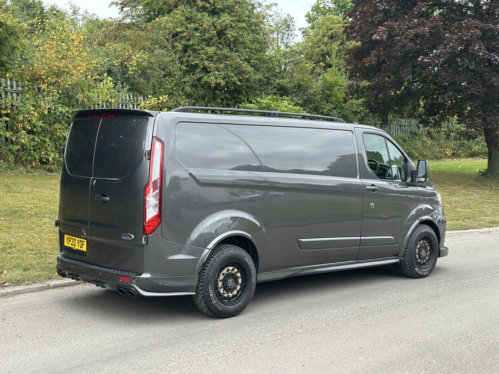 Ford Transit Custom 2.0 300 EcoBlue Limited Panel Van 5dr Diesel Manual L2 H1 Euro 6 (s/s) (130 ps)