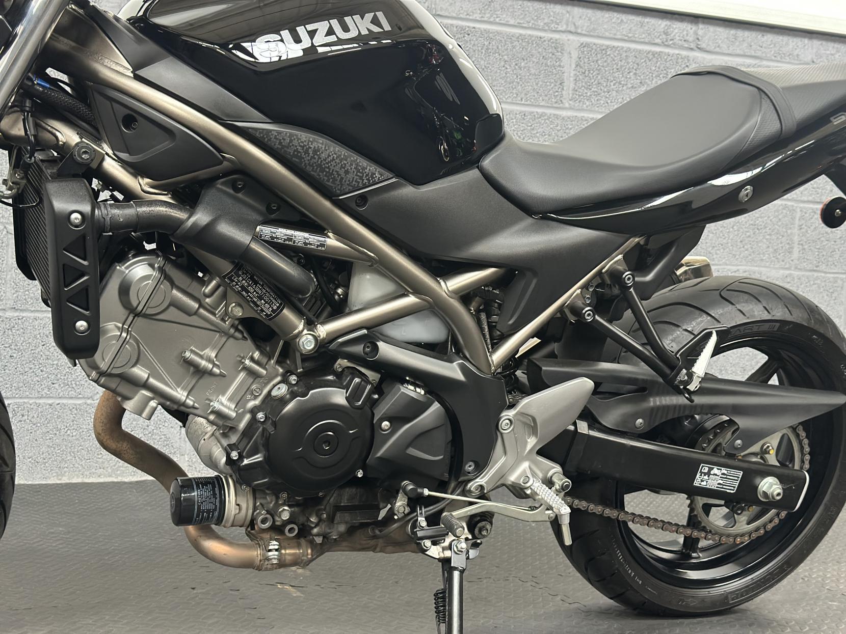 Suzuki SV650 650 Naked Petrol Manual Euro 5 (73 ps)