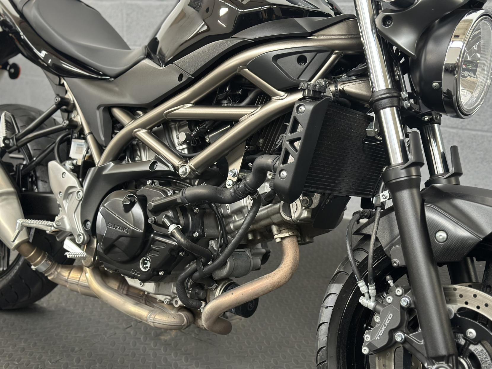 Suzuki SV650 650 Naked Petrol Manual Euro 5 (73 ps)