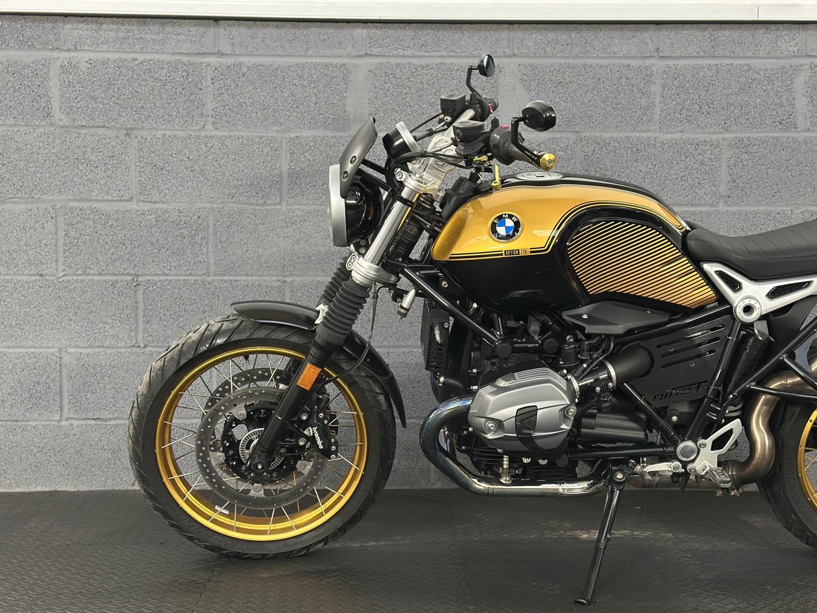 BMW R nineT Scrambler 1170 X Roadster/Retro Petrol Manual Euro 4 (110 ps)