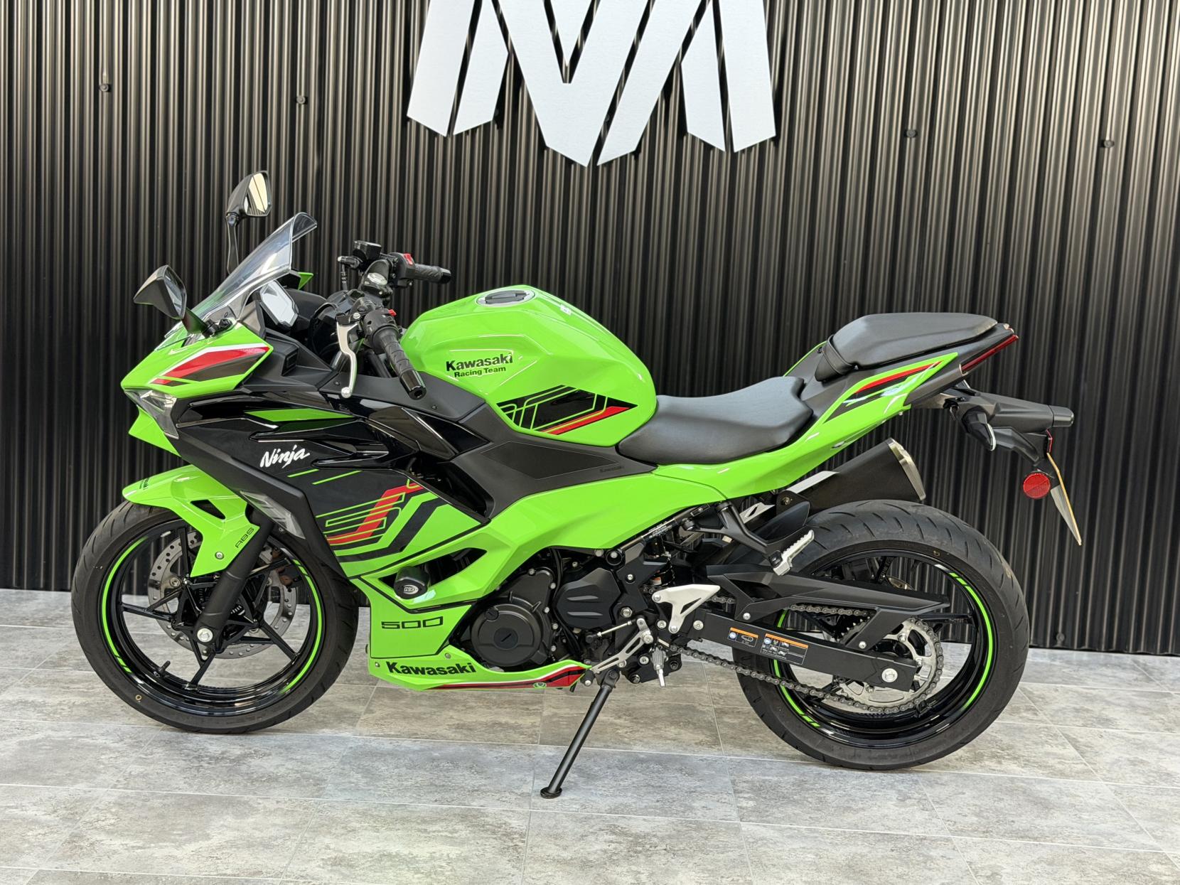 Kawasaki Ninja 500 500 SE Super Sports Petrol Manual Euro 5 (45 ps)