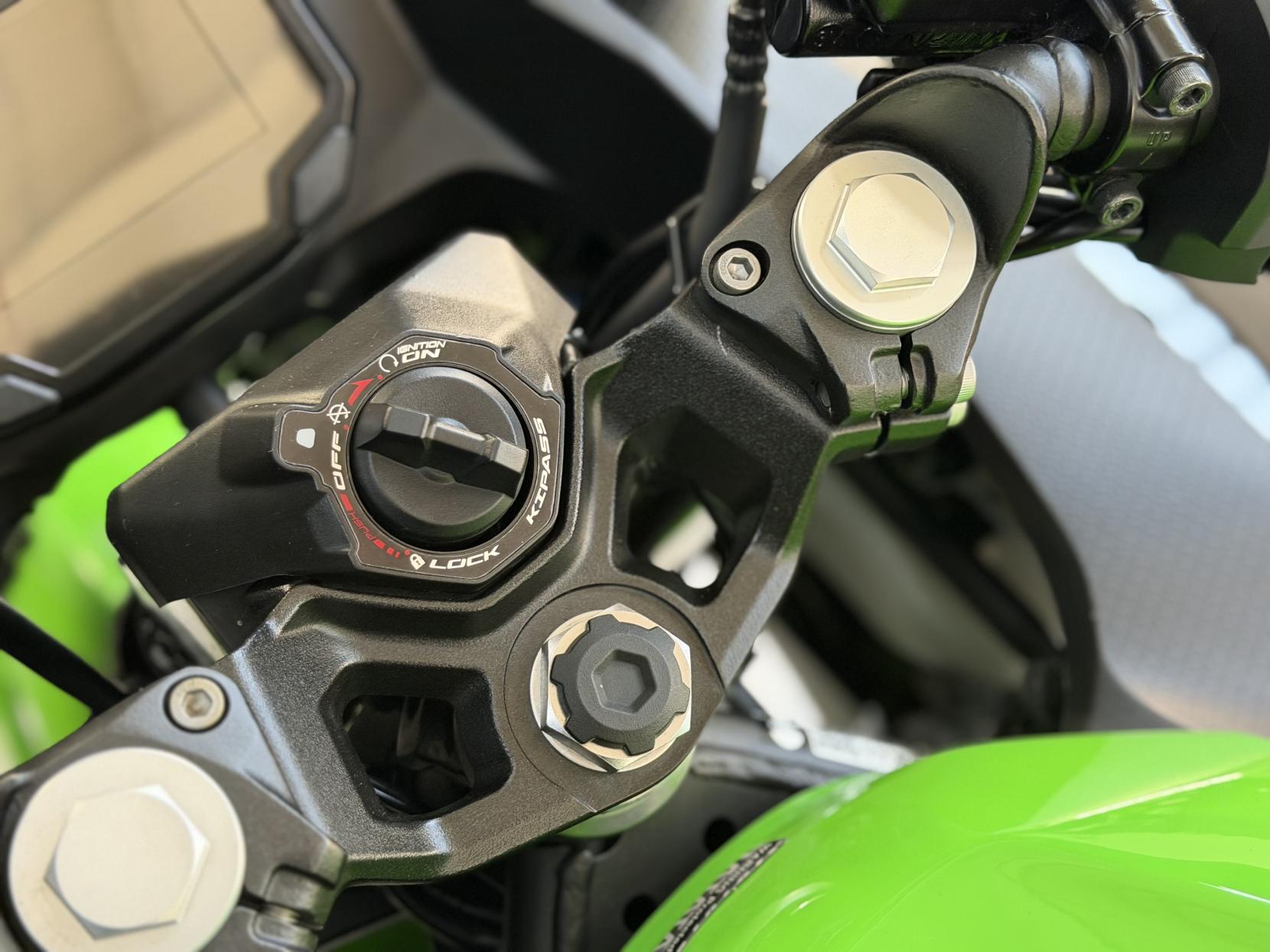 Kawasaki Ninja 500 500 SE Super Sports Petrol Manual Euro 5 (45 ps)