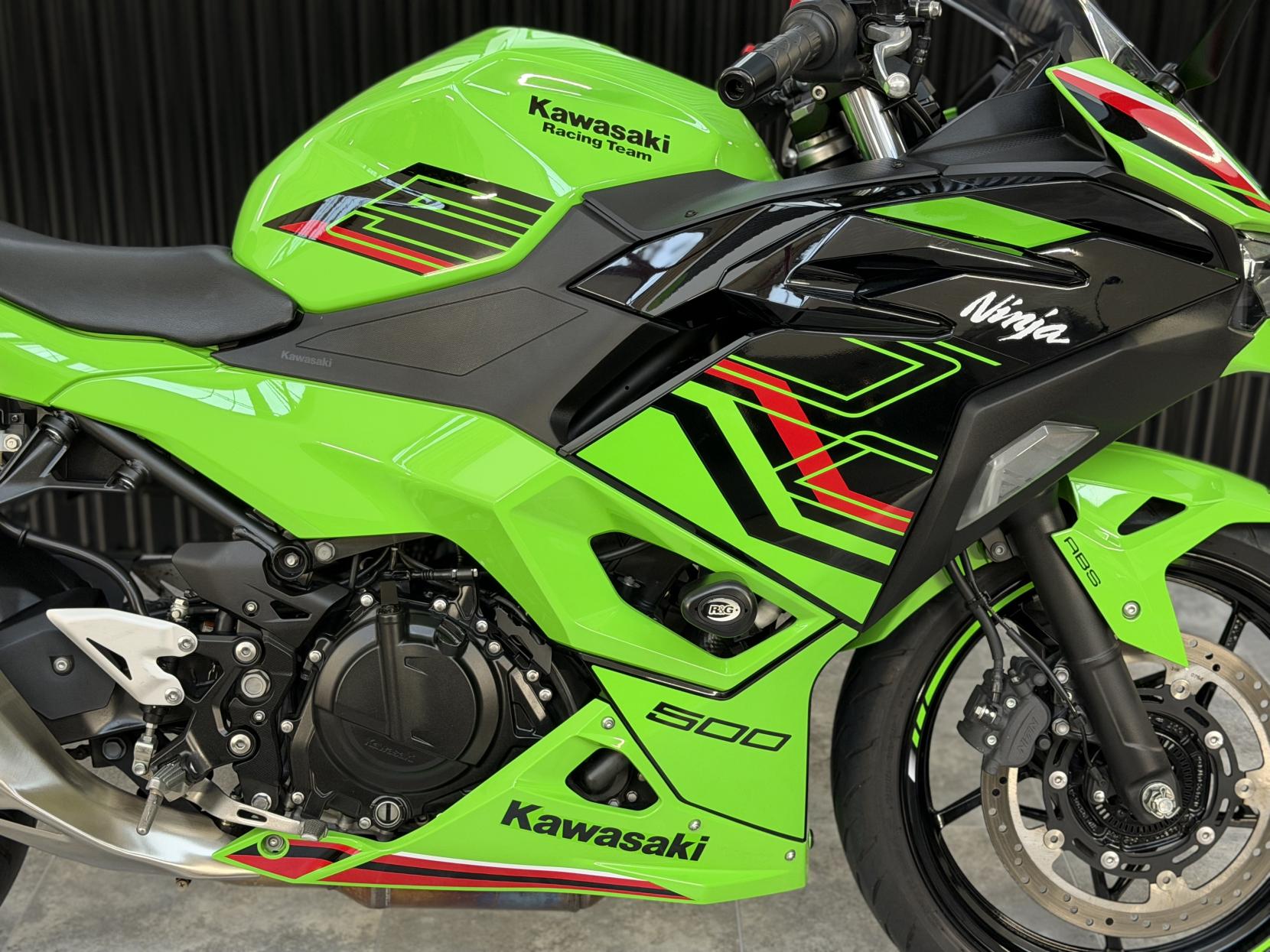 Kawasaki Ninja 500 500 SE Super Sports Petrol Manual Euro 5 (45 ps)