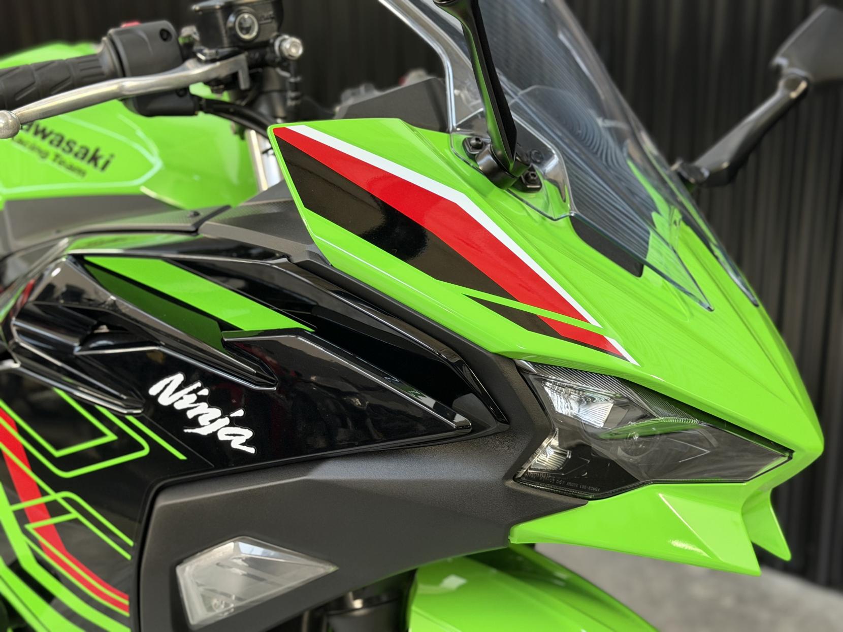 Kawasaki Ninja 500 500 SE Super Sports Petrol Manual Euro 5 (45 ps)