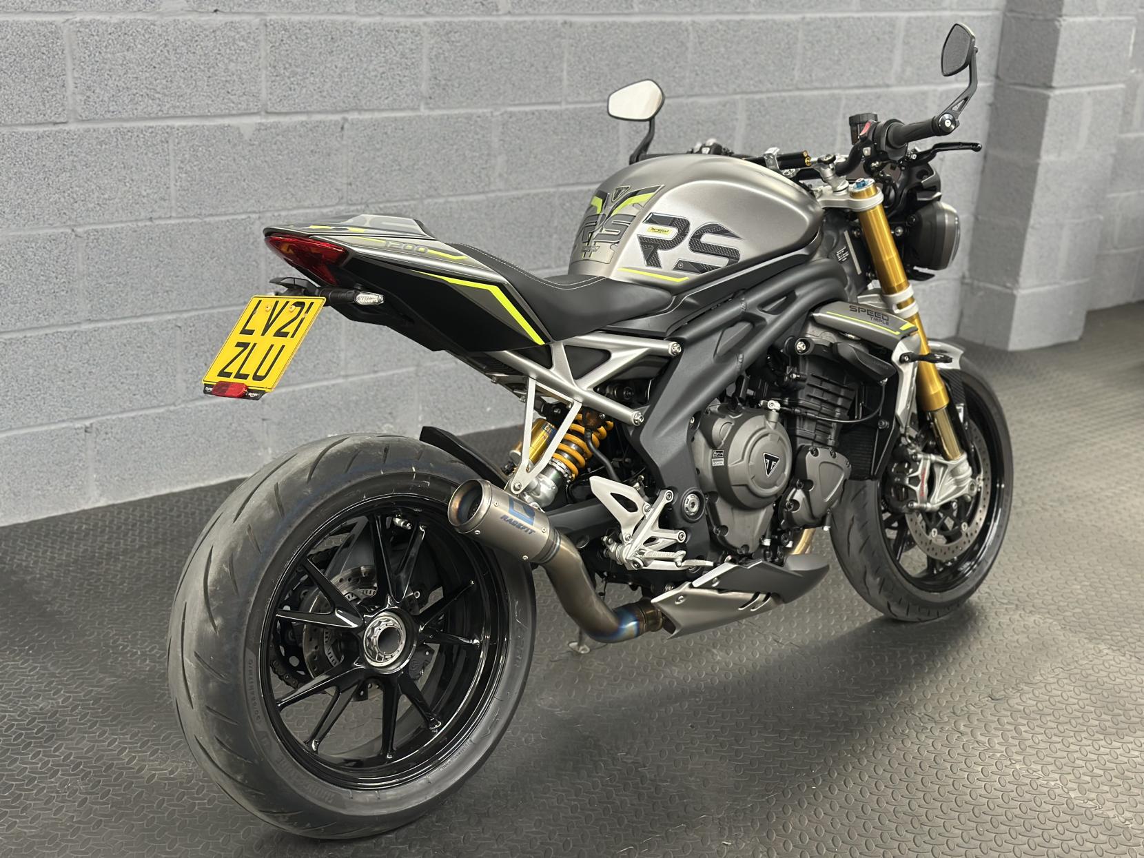 Triumph Speed Triple 1200 1160 RS Naked Petrol Manual Euro 5 (179 ps)