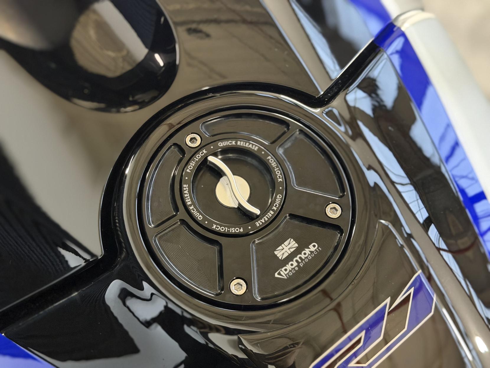 Yamaha R1M 1000 Super Sports Petrol Manual Euro 4 (200 ps)