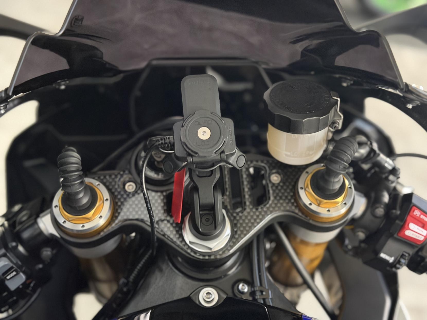 Yamaha R1M 1000 Super Sports Petrol Manual Euro 4 (200 ps)