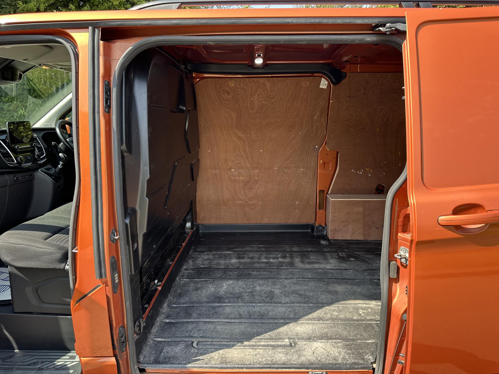 Ford Transit Custom 2.0 300 EcoBlue Limited Panel Van 5dr Diesel Manual L1 H1 Euro 6 (s/s) (170 ps)