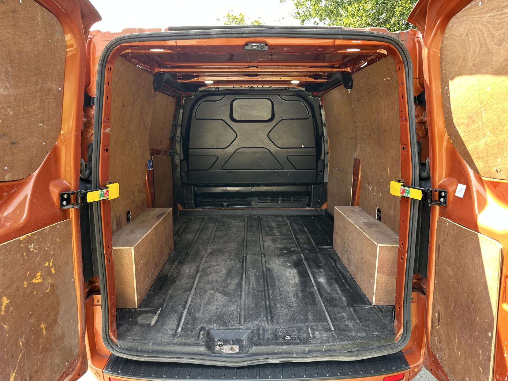 Ford Transit Custom 2.0 300 EcoBlue Limited Panel Van 5dr Diesel Manual L1 H1 Euro 6 (s/s) (170 ps)