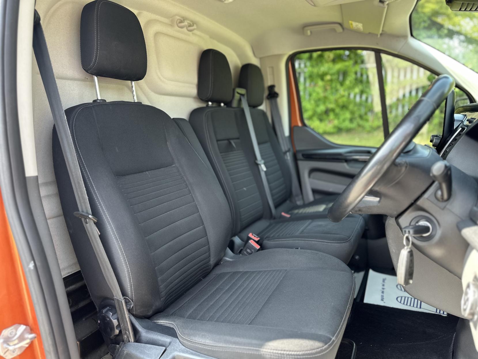 Ford Transit Custom 2.0 300 EcoBlue Limited Panel Van 5dr Diesel Manual L1 H1 Euro 6 (s/s) (170 ps)