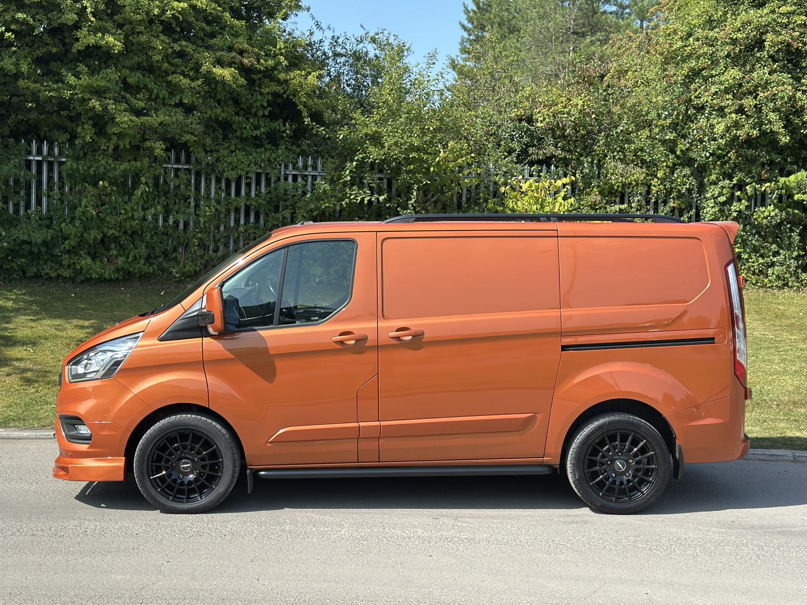 Ford Transit Custom 2.0 300 EcoBlue Limited Panel Van 5dr Diesel Manual L1 H1 Euro 6 (s/s) (170 ps)