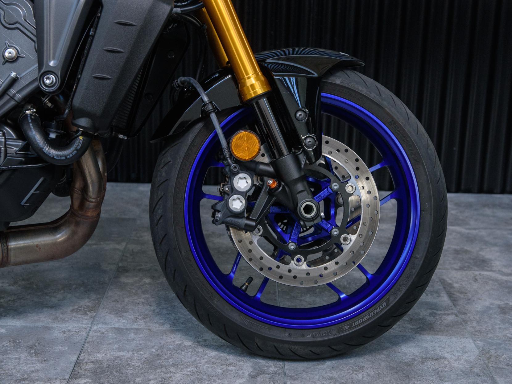 Yamaha MT-09 900 SP Hyper-naked Petrol Manual Euro 5 (119 ps)