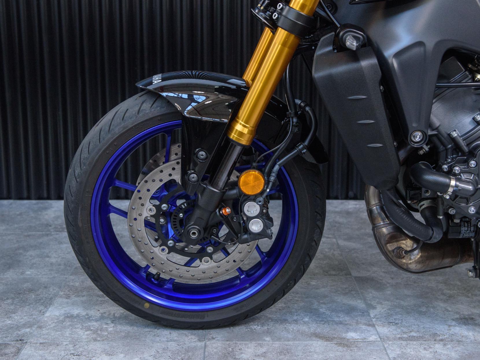 Yamaha MT-09 900 SP Hyper-naked Petrol Manual Euro 5 (119 ps)