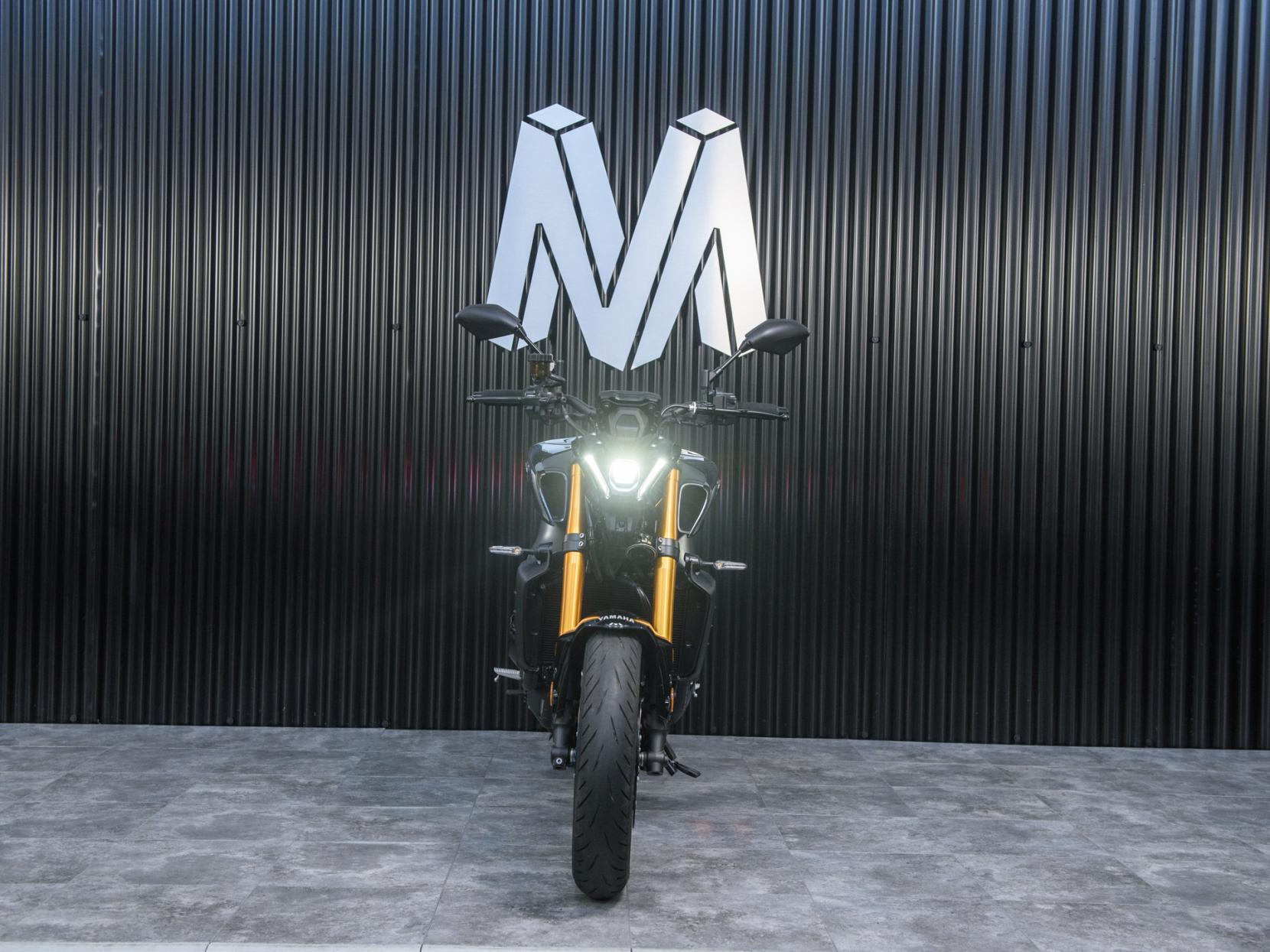 Yamaha MT-09 900 SP Hyper-naked Petrol Manual Euro 5 (119 ps)