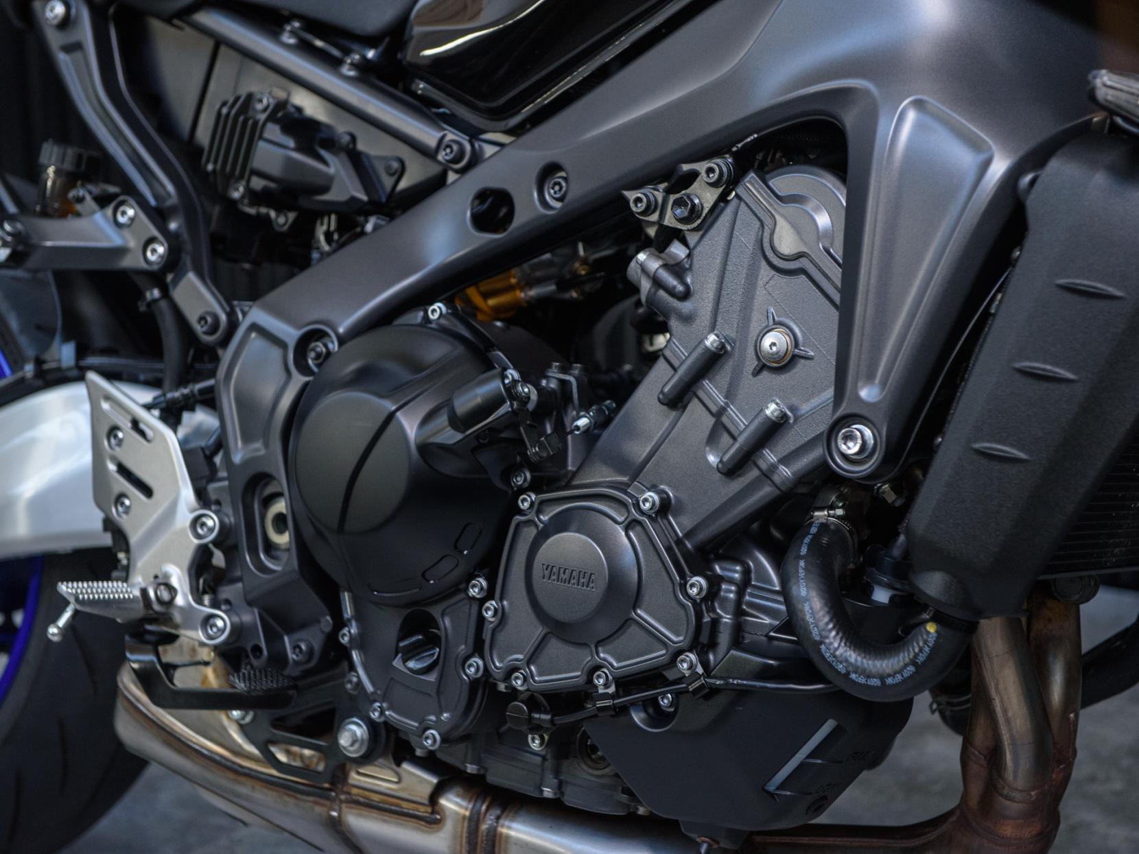 Yamaha MT-09 900 SP Hyper-naked Petrol Manual Euro 5 (119 ps)