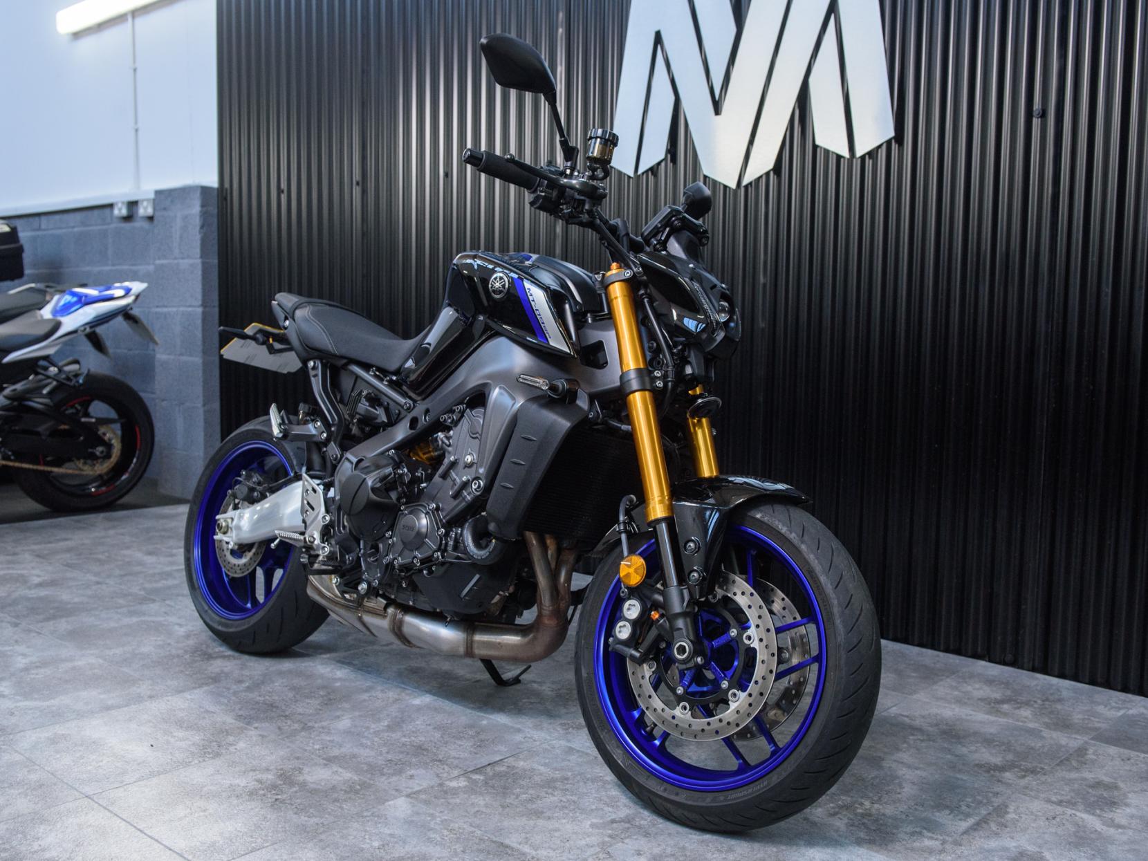 Yamaha MT-09 900 SP Hyper-naked Petrol Manual Euro 5 (119 ps)