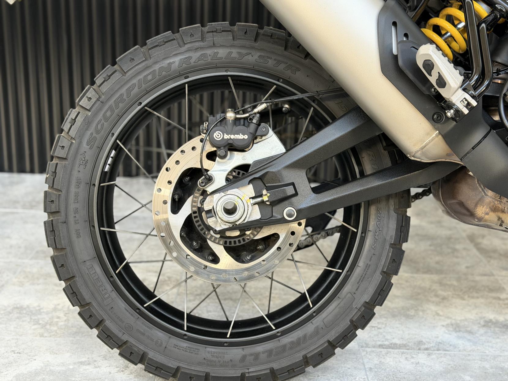 Ducati DesertX 937 Adventure Petrol Ducati Quick Shift Euro 5 (110 ps)