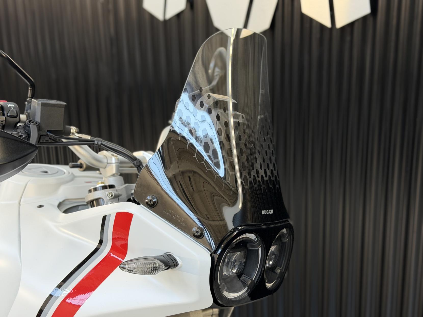 Ducati DesertX 937 Adventure Petrol Ducati Quick Shift Euro 5 (110 ps)