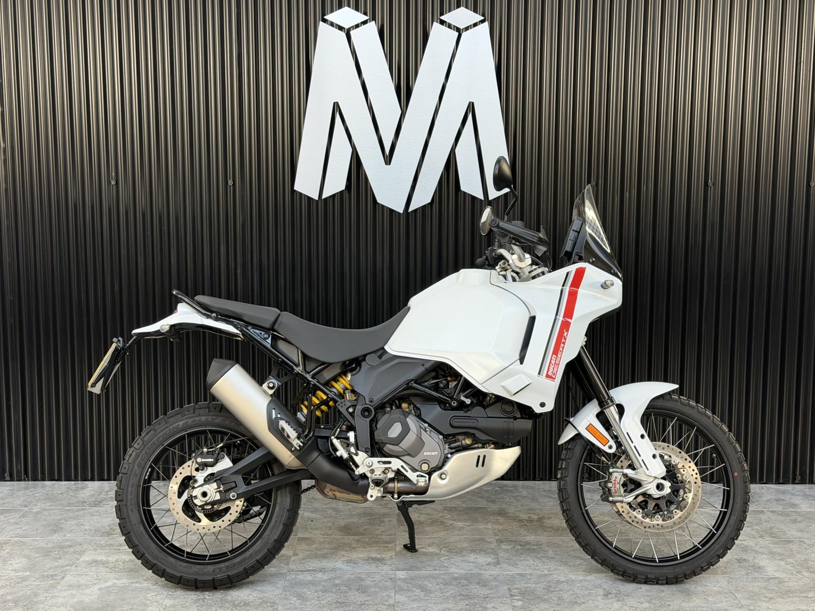 Ducati DesertX 937 Adventure Petrol Ducati Quick Shift Euro 5 (110 ps)
