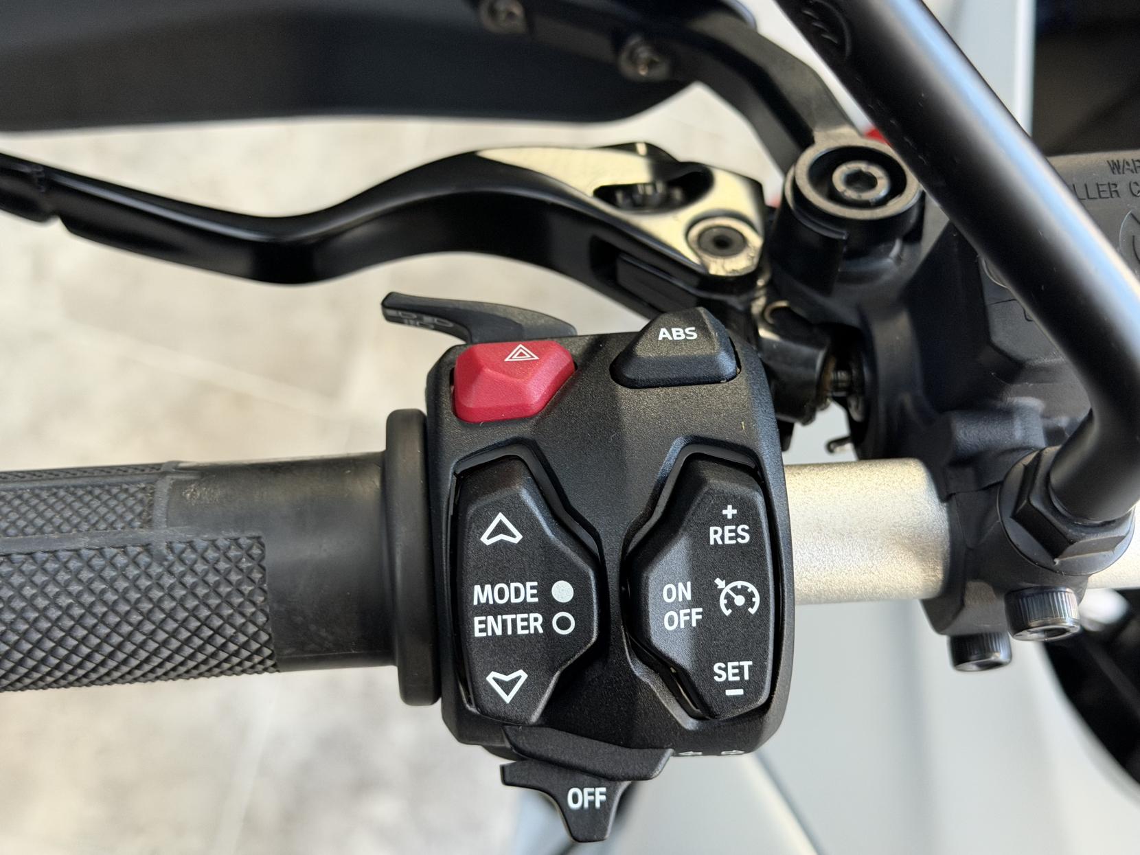 Ducati DesertX 937 Adventure Petrol Ducati Quick Shift Euro 5 (110 ps)