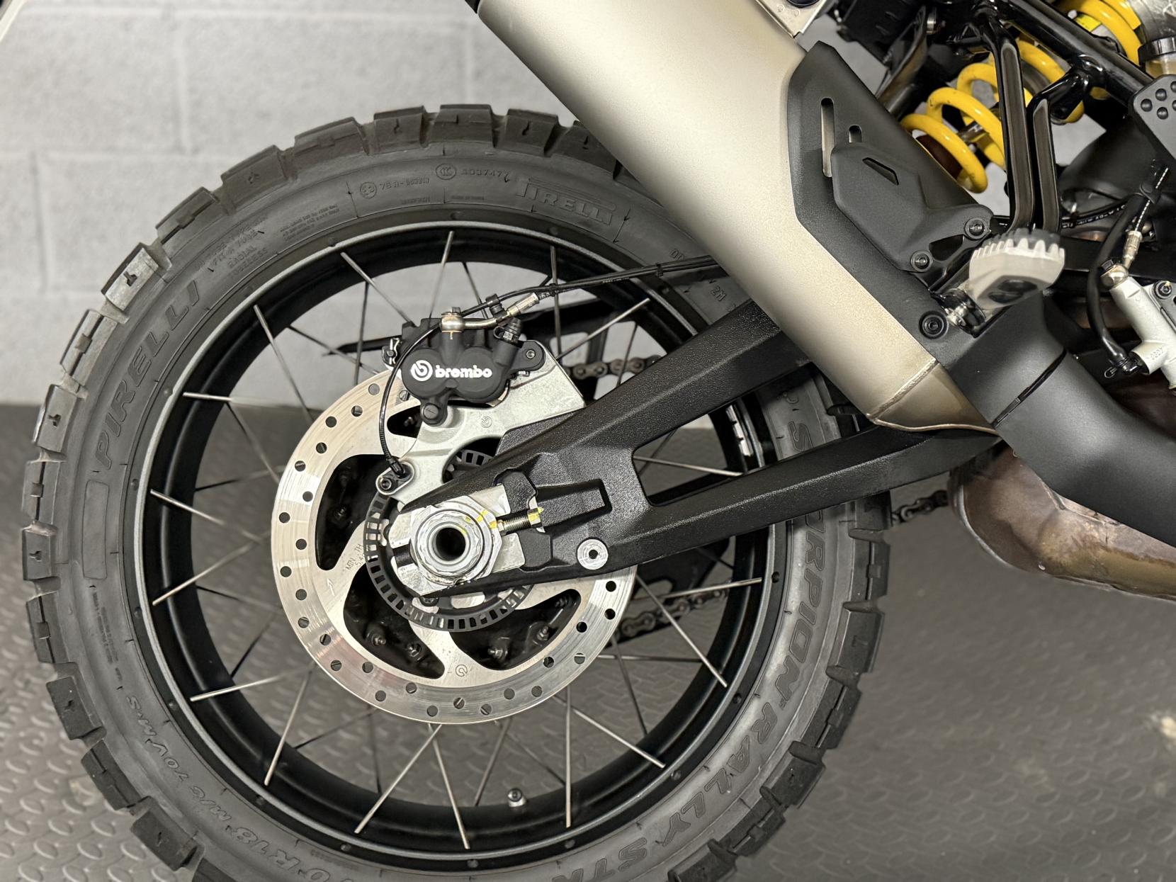 Ducati DesertX 937 Adventure Petrol Ducati Quick Shift Euro 5 (110 ps)