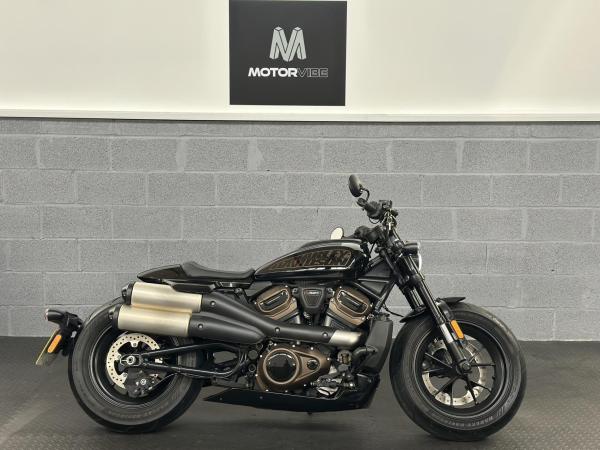 Harley-Davidson Sportster 1250 Sportster S Custom Cruiser Petrol Manual Euro 5 (122 ps)
